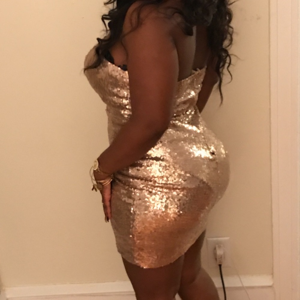 Glittery Gold Strapless dress